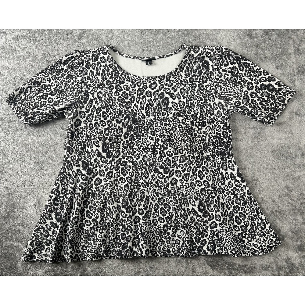 Torrid Gray Leopard Print Flared Hem Shirt Top Womens Sz 0 Short Sleeve